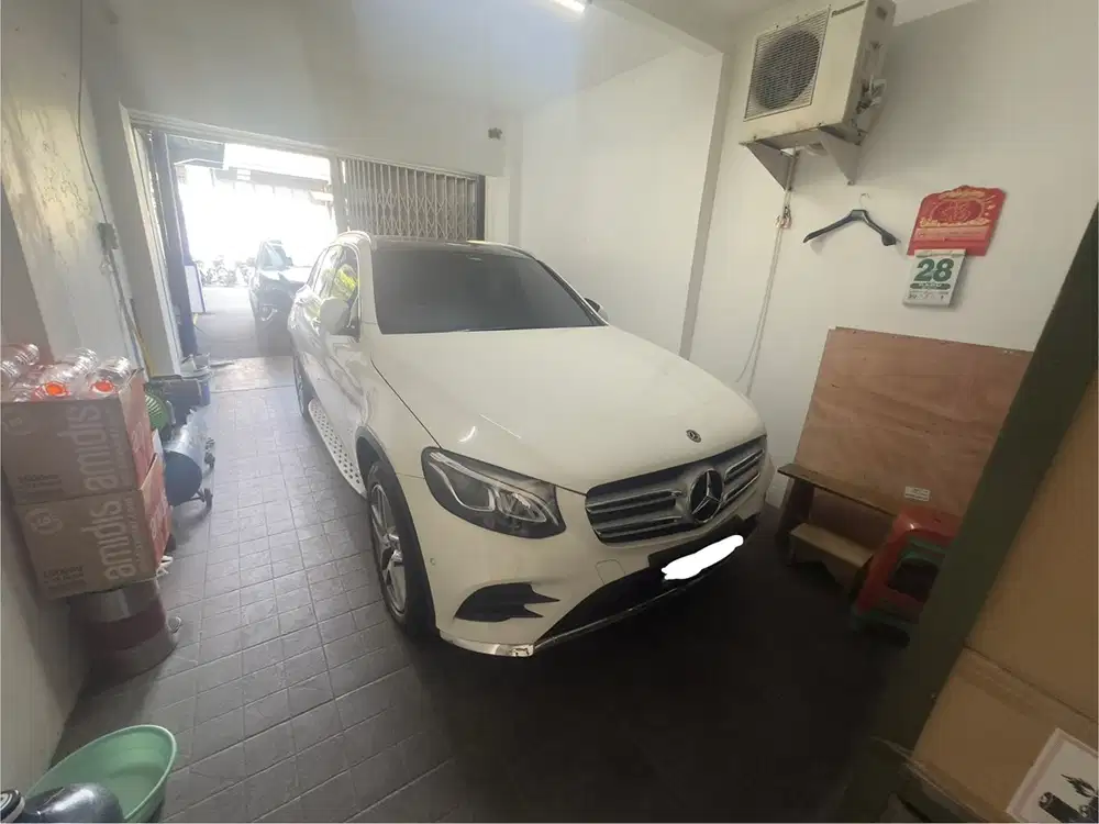 Mercedes-Benz GLC200 2018 Bensin