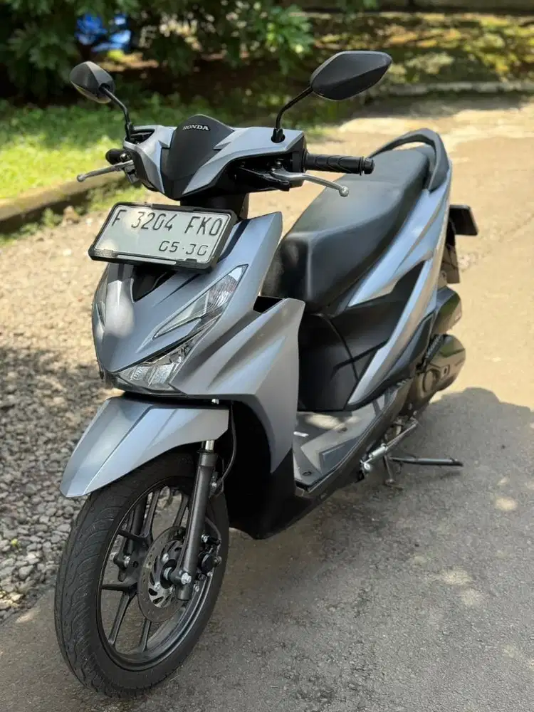 Honda Beat Deluxe Thn 2025 Silver Mulus 99%