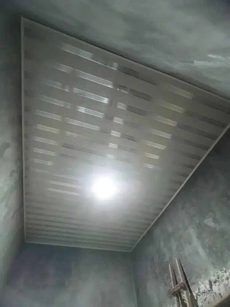 Matrial plapon pvc terpasang