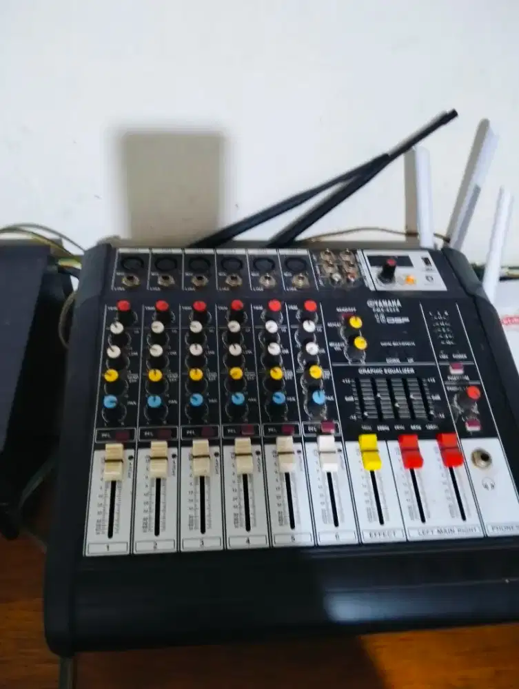 Ampli + Mixer + Salon speaker double + mic wireless 2