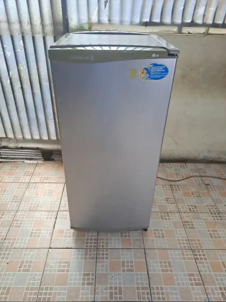 Jual kulkas LG expreescool satu pintu siap untuk d antar