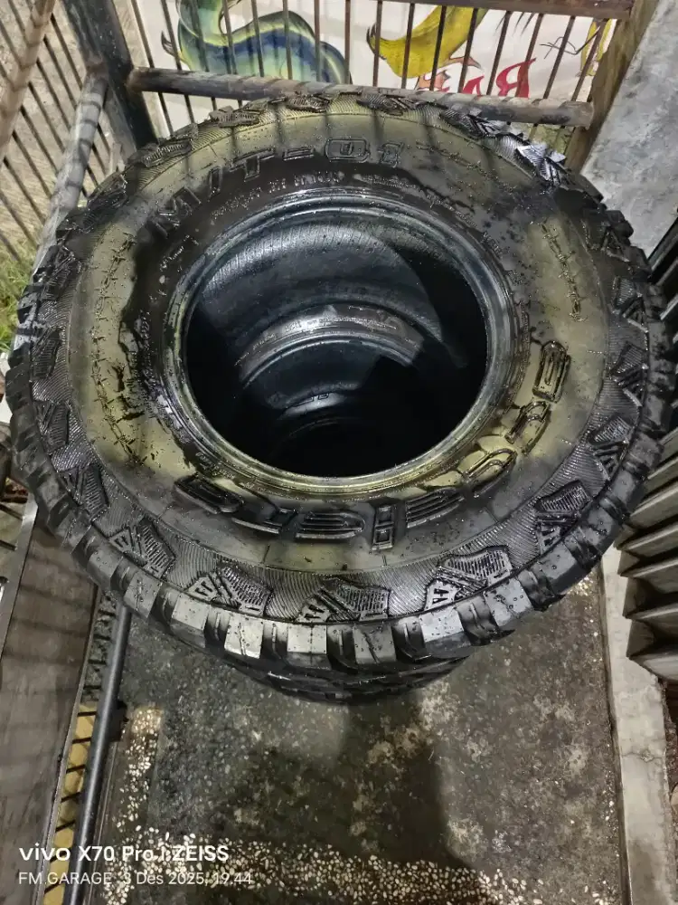 Ban mt 33 r15 taft jeep hardtop ranger