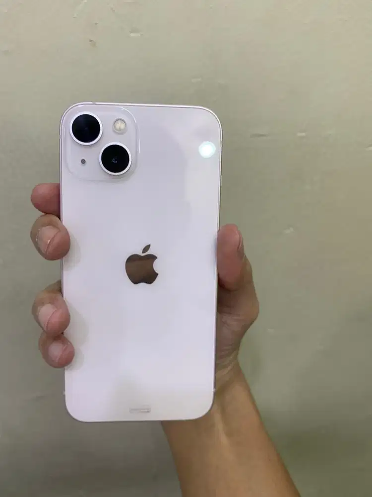 Iphone 13 ibox 128 pink bh 85 mulus ga ad minus lengkap box