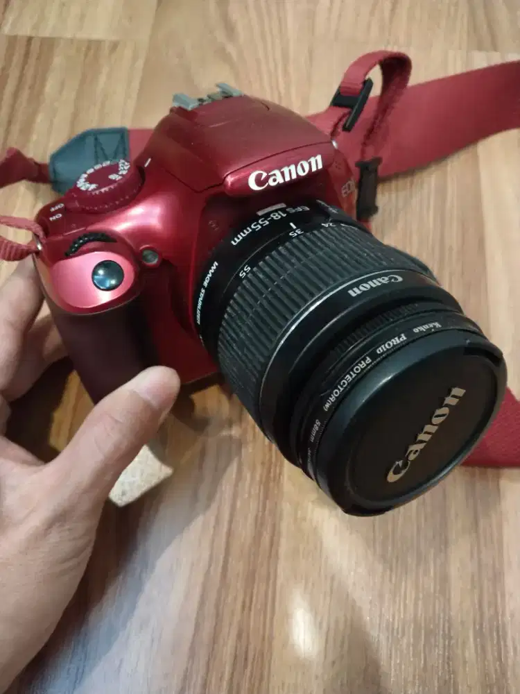 Kamera canon eos kiss x50