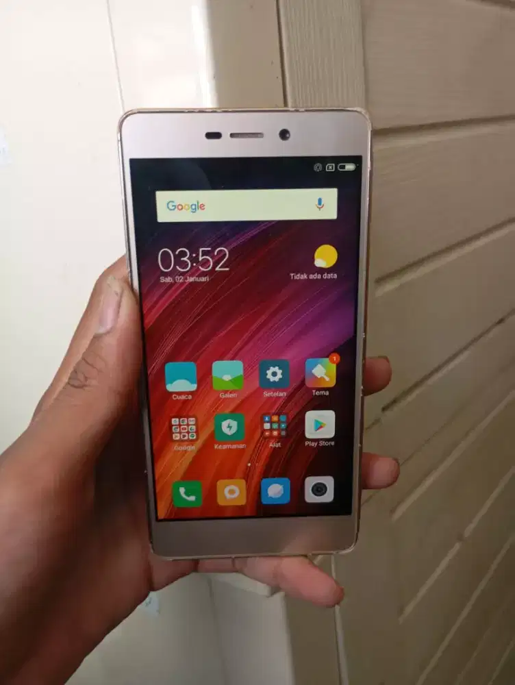 redmi 3s ram 2GB 4G LTE