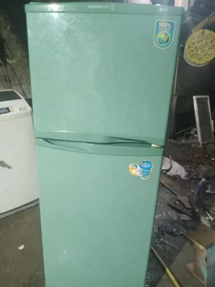 Kulkas LG expresscool