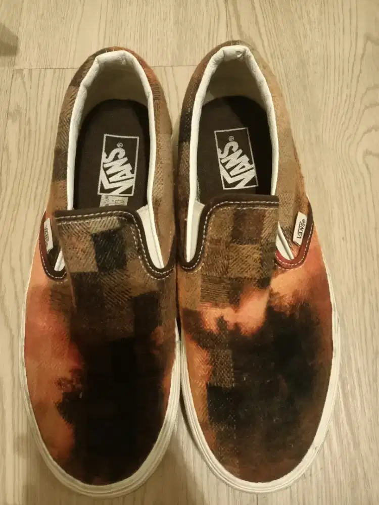 Jual Sepatu vanz limited edition size 41