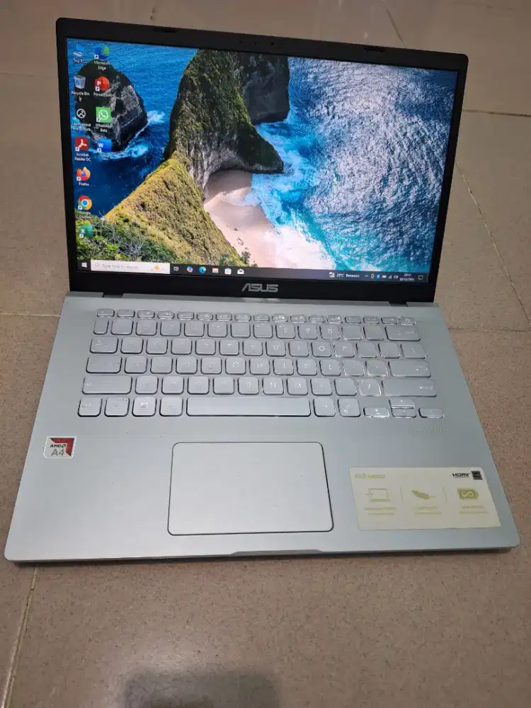 Bismillah dijual laptop asus vivobook A4 ram 8gb mulus bening ssd512