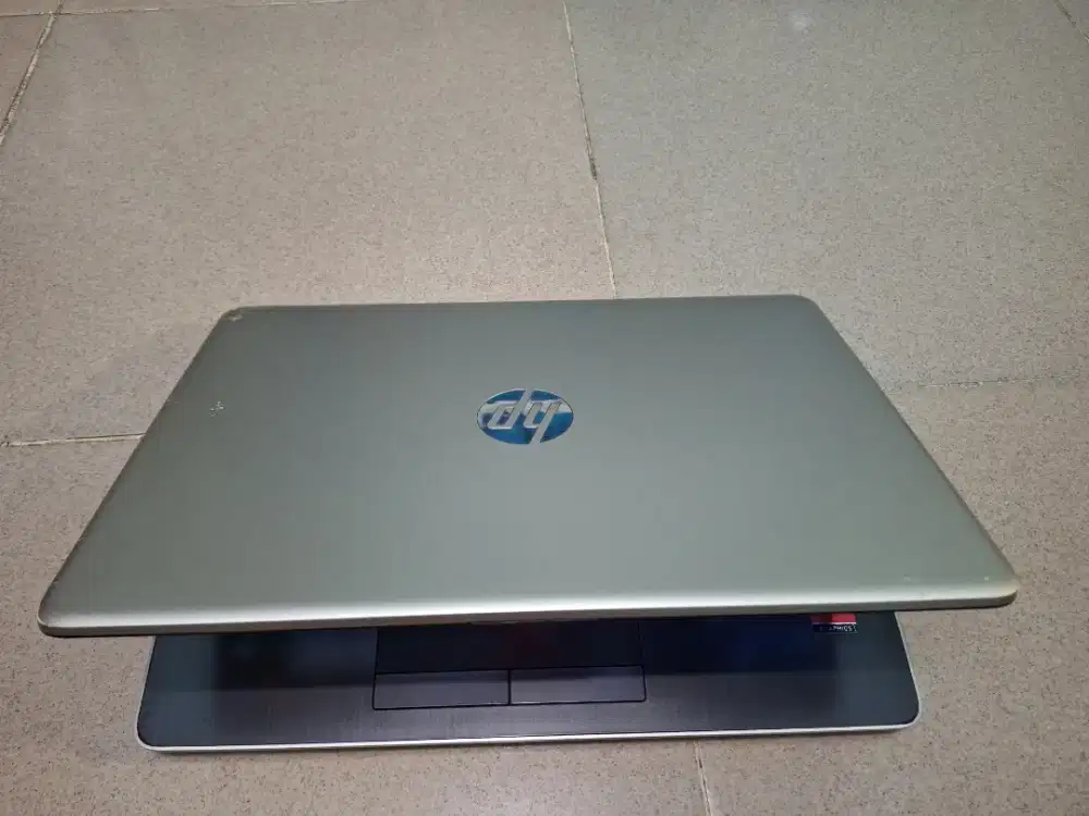 Bismillah dijual laptop hp14 slim core i5 ram 8gb ssd 512gb nvme