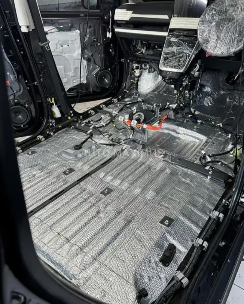 Peredam suara mobil home service