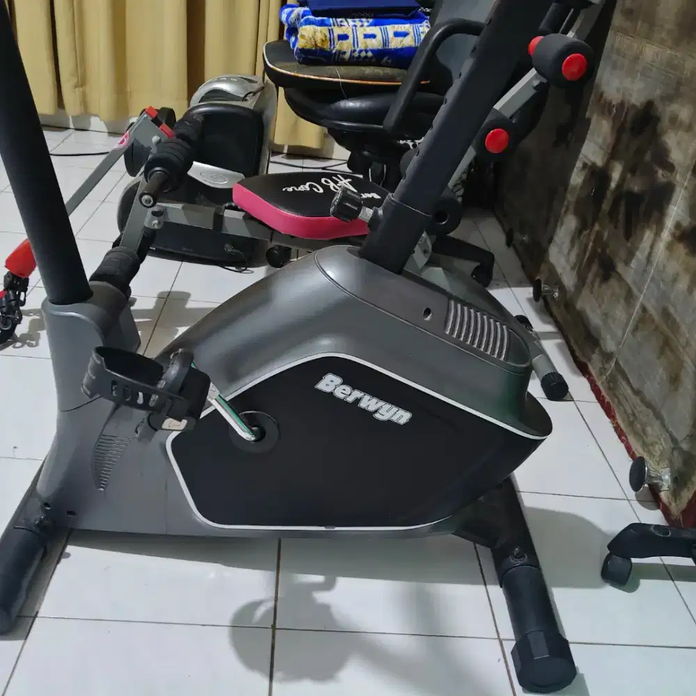 Berwyn sepeda statis 511b Nego