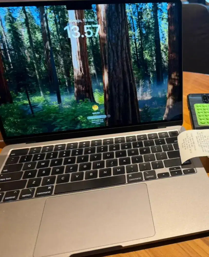 Macbook air m2 garansi panjang