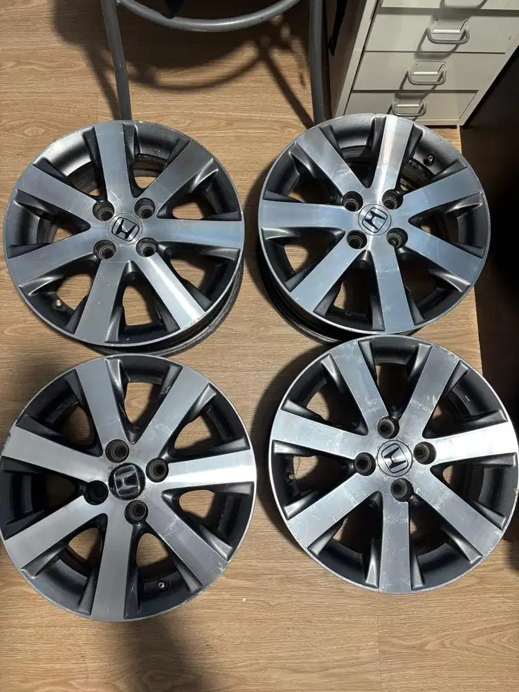 Velg oem honda freed 2009 abs plus ban