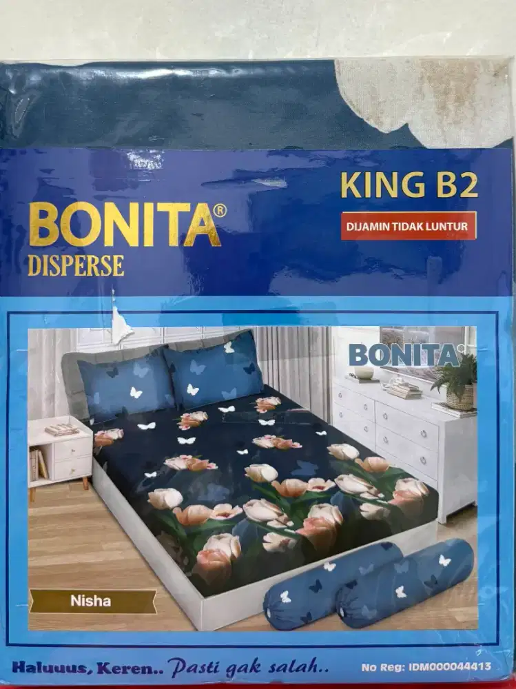 Bad cover lengkap dengan sprei lembut