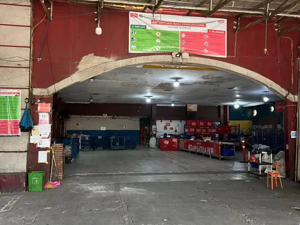 Disewakan Gudang Ex Ekspedisi Di Pinggur jalan utama harapan Bekasi