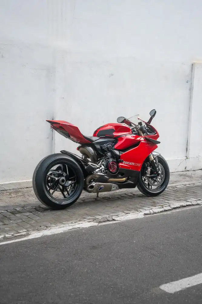 Moge Superbike : Ducati Panigale 1199 Red Th. 2012 Low Odo