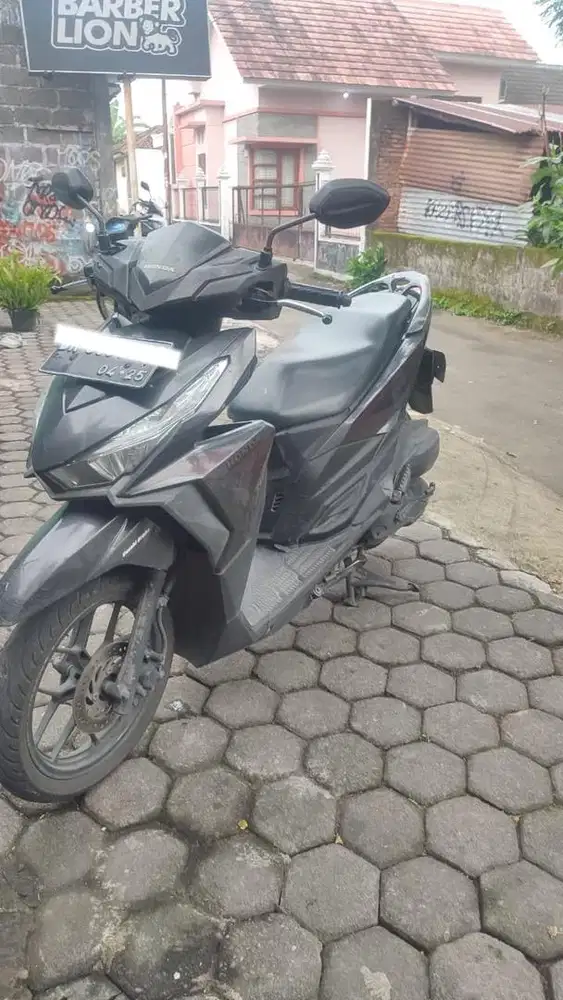 Jual cepat Vario Techno 2015