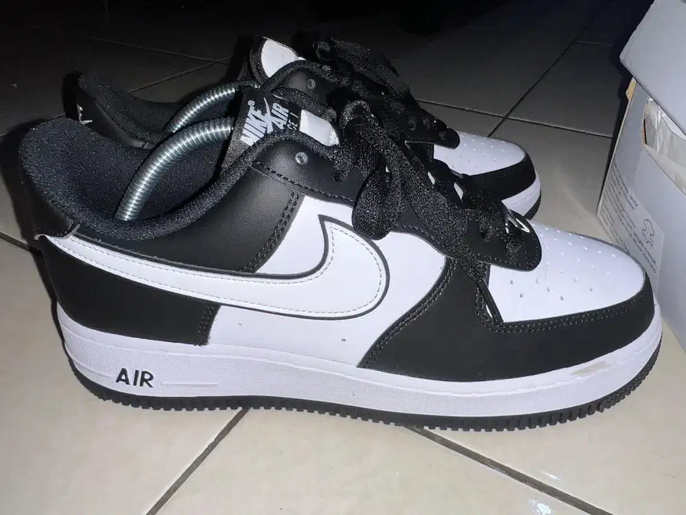 Sepatu Sneakers Nike Air Force 1 Black White Panda Original