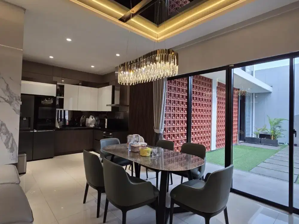 Rumah Modern Luxury dengan Interior Furnish Mewah di Emily Summarecon Bandung