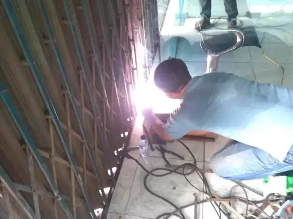 Ahli service rolling door jakarta selatan