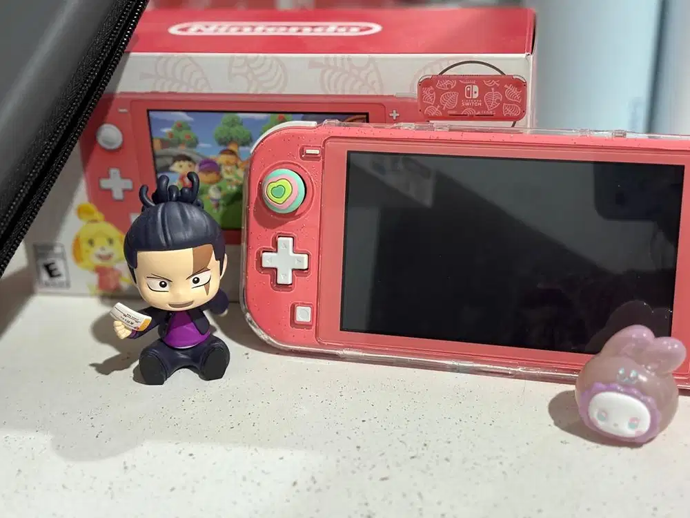 WTS NINTENDO SWITCH LITE SECOND PINK