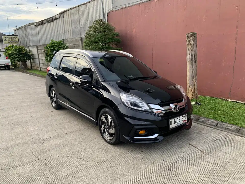 Honda Mobilio RS matic 2015 BERGARANSI