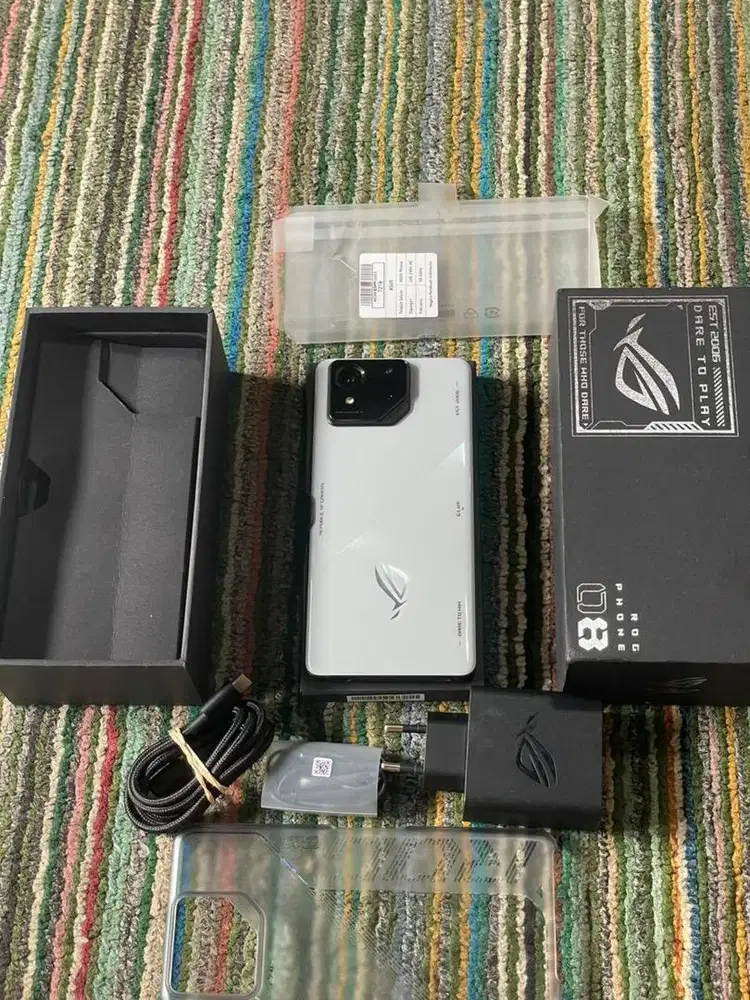 ASUS ROG 8 12/256GB LIKE NEW GARANSI ON