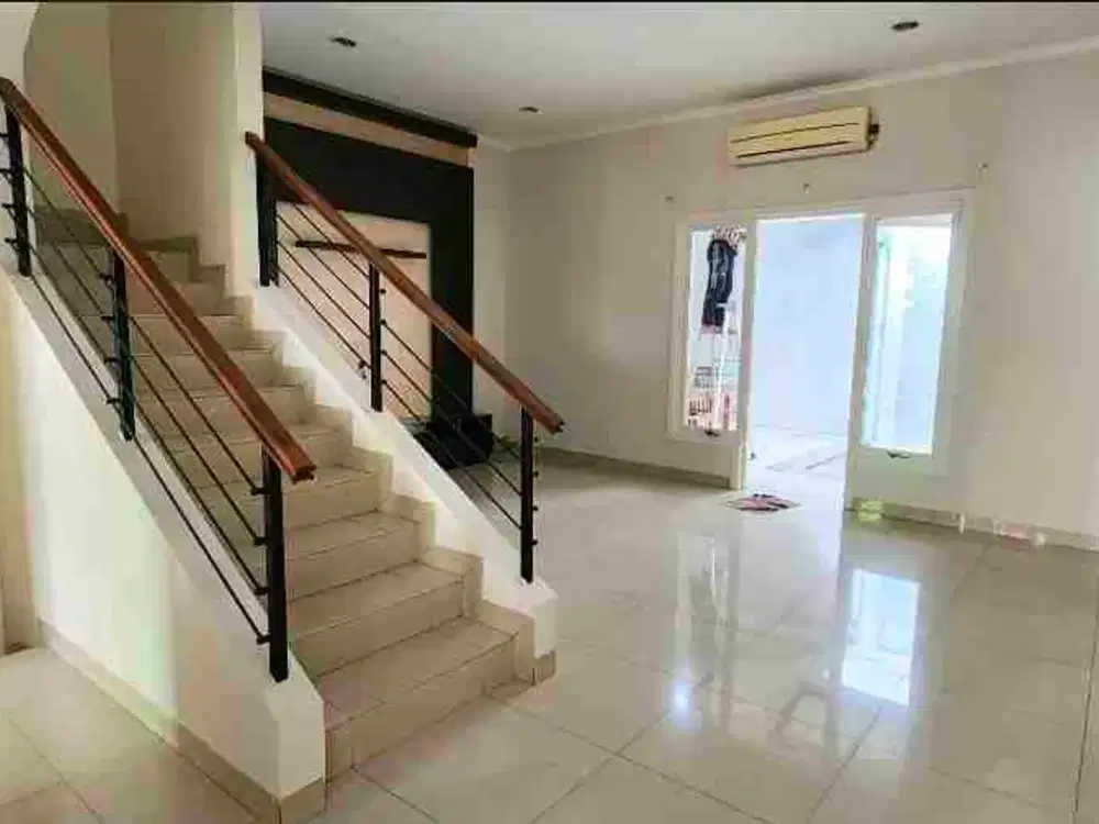 Rumah PHG Gading Serpong Siap Pakai Habis Renov Terawat 9x18