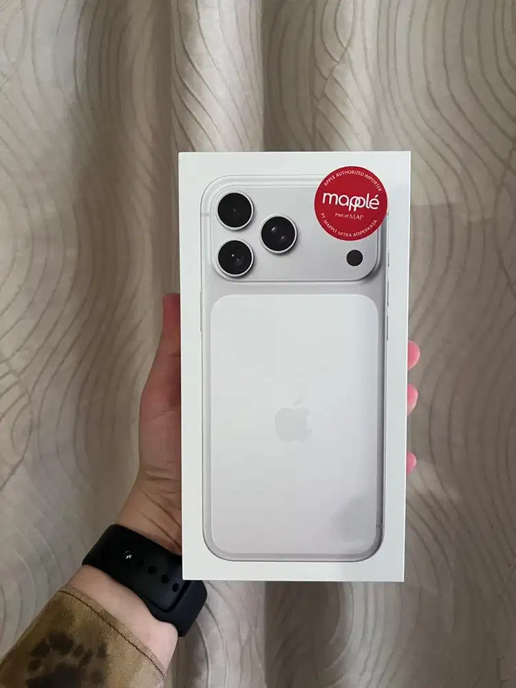 Iphone 17 Pro Max 256gb NEW Silver BISA TUKAR TAMBAH