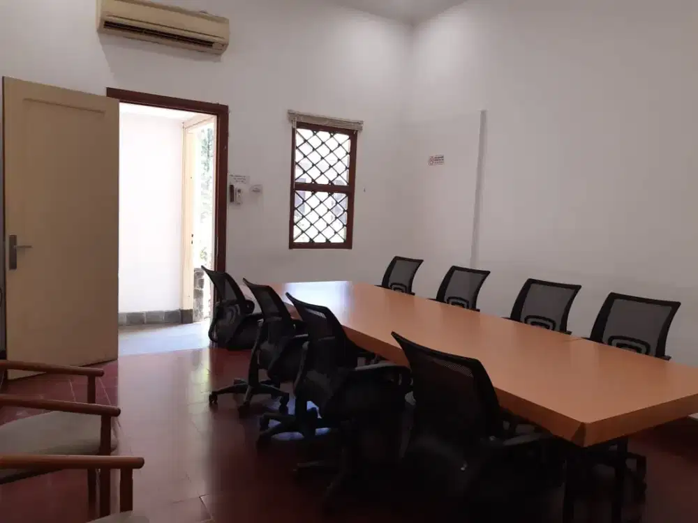 Disewakan Bulanan Ruangan Kantor Fasilitas Lengkap Harga Terjangkau