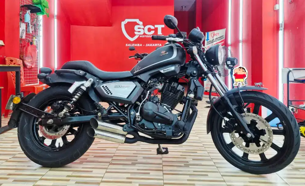 JualCpt90%LikeNew BENELLI EVO 200 2022 MOTOBI EVO200 HITAM PE