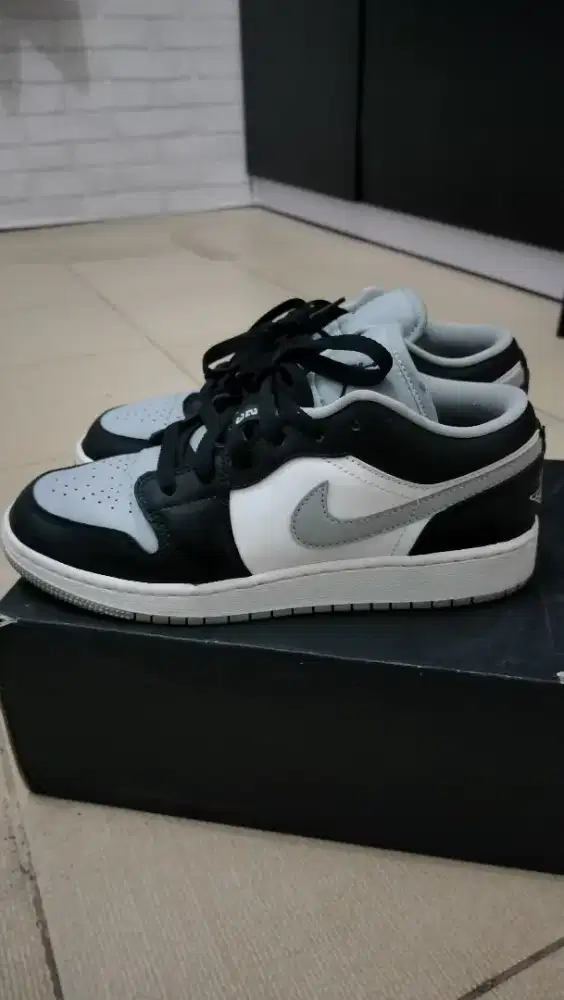 AIR JORDAN 1LOW BLACK SMOKE GREY