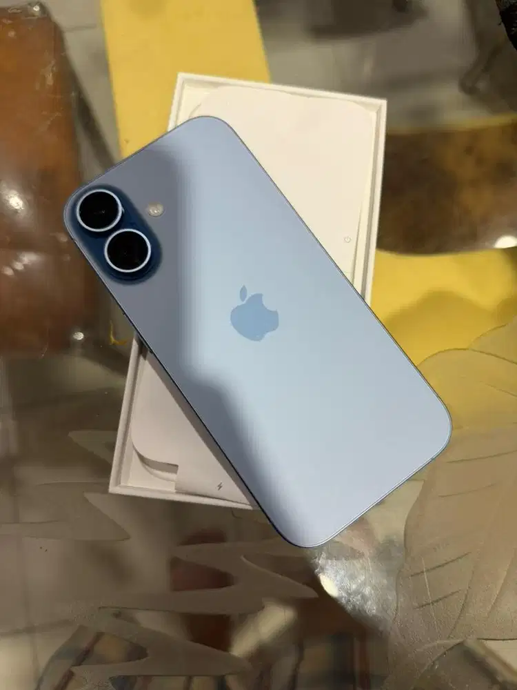 jual iphone 17 warna mist blue second like new GARANSI RESMI INDONESIA