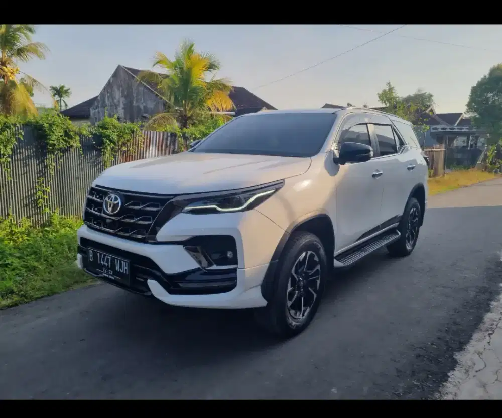 Dijual mobil.fortuner 2.8 GR disel