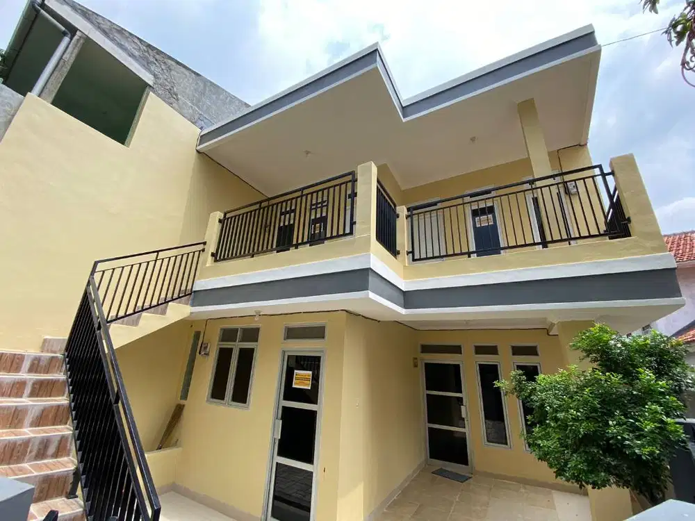 DI KONTRAKAN RUMAH BARU 1 PETAK Lantai 2 TAHUNAN