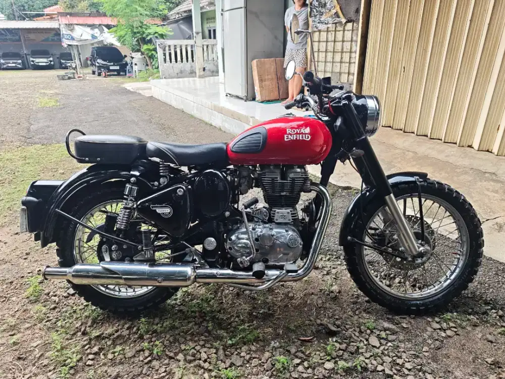 Bisa TT Royal Enfield 350 Red redditch low KM mulus siap pakai
