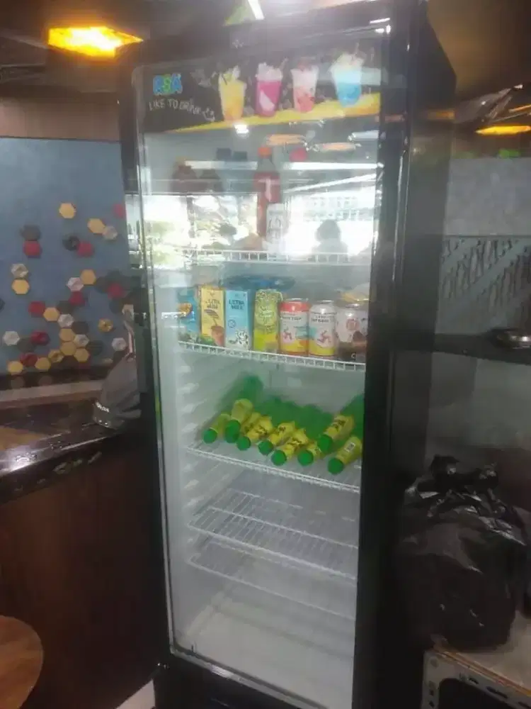 Showcase merk RSA agate 300