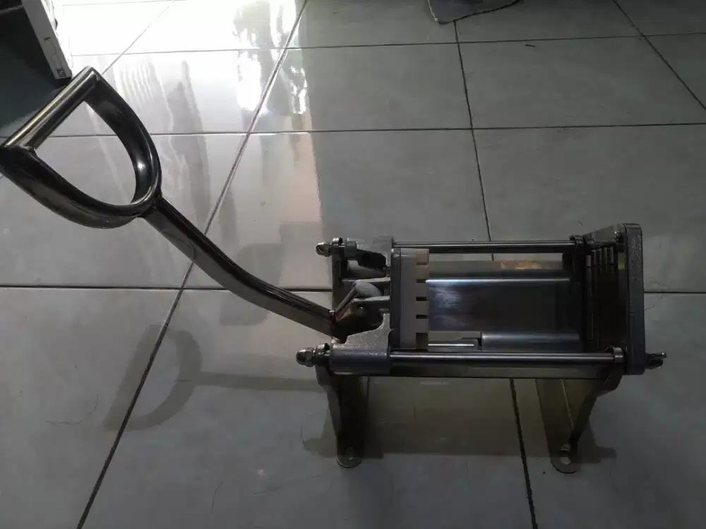 Alat Pemotong Kentang