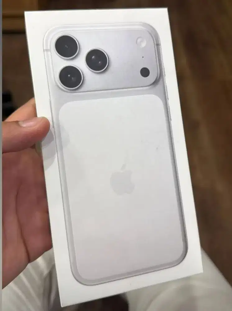 IPHONE 17 PROMAX SILVER 256 IBOX MASIH GARANSI