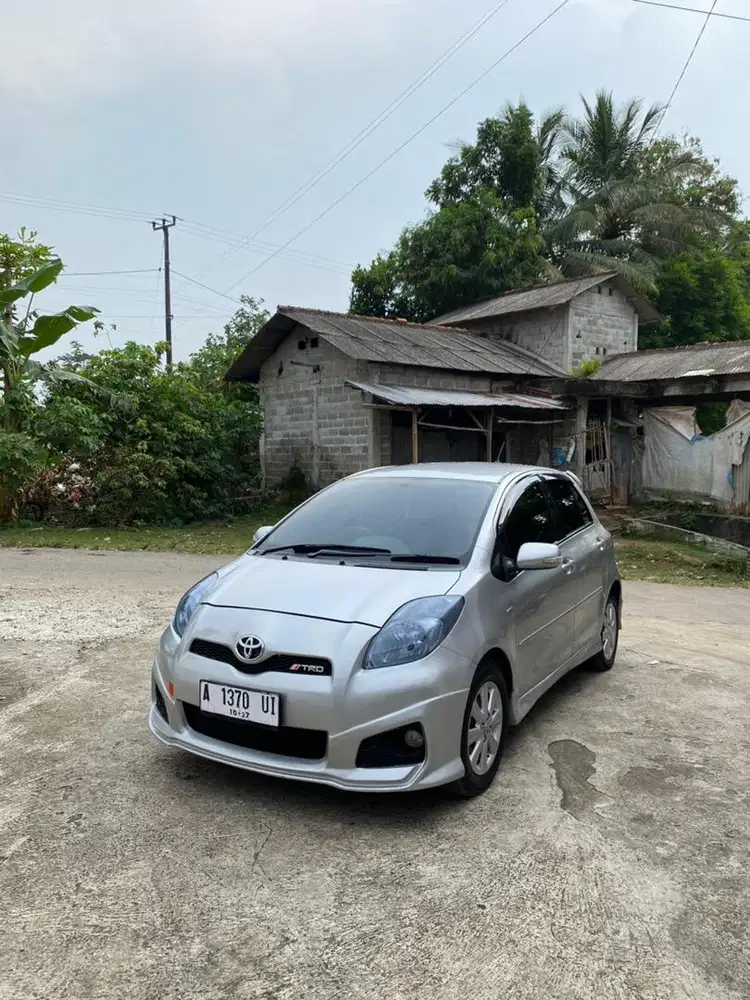 Toyota Yaris 2012 S Limited AT