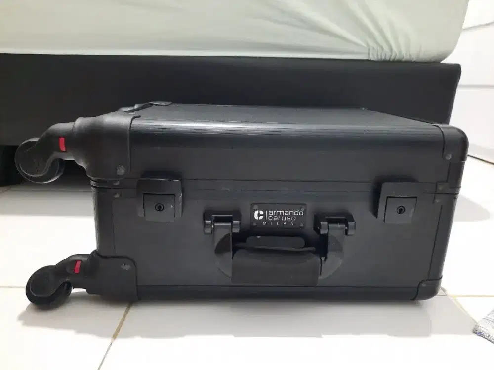 Koper makeup / tas makeup armando caruso