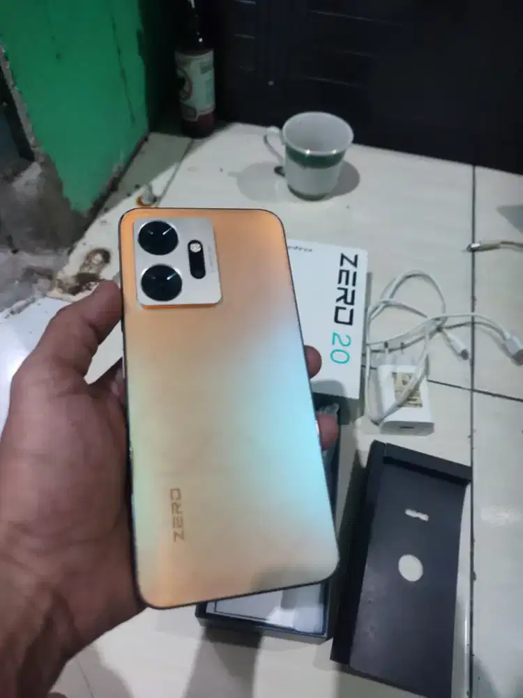 Infinik zero 20 fullset mulus ram 8/256