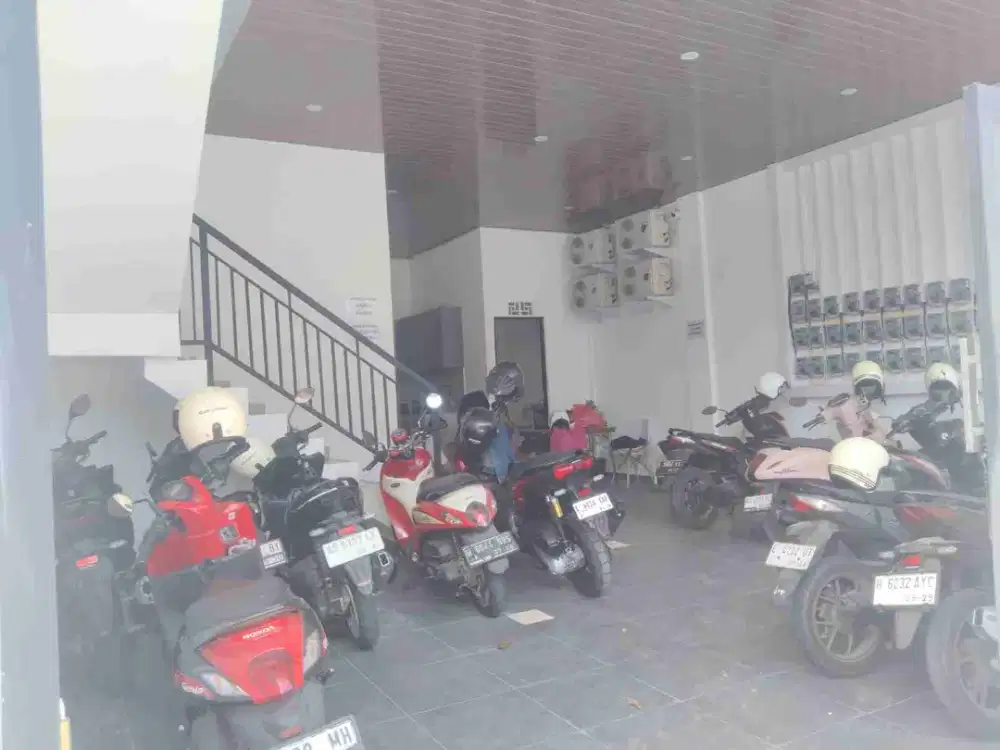 Dijual Full 30 Kamar Rumah Kost Perum Wiyung Full Beserta Isi Perabotan