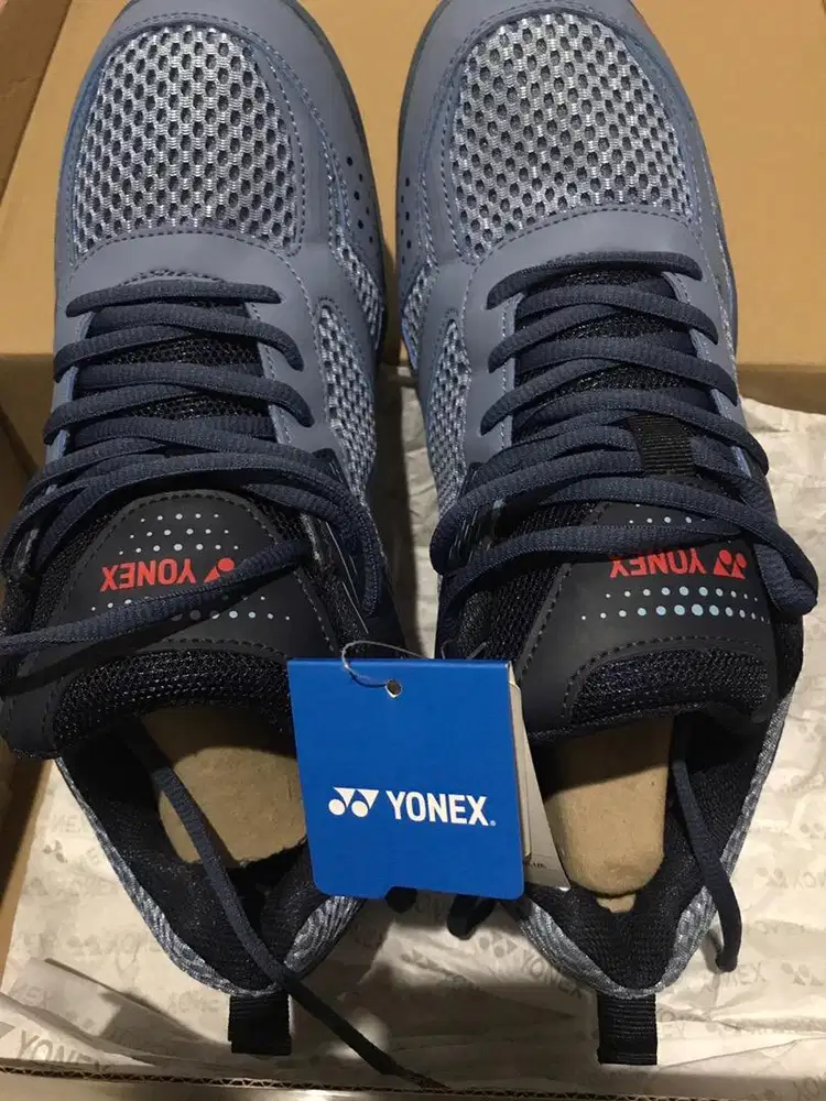 Sepatu yonex ori no kw