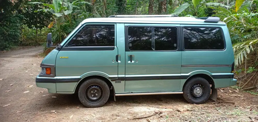 Mazda E2000 1997 Bensin