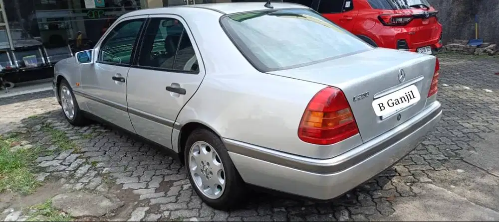 Jual Santai Mercy C200 Tahun 1996