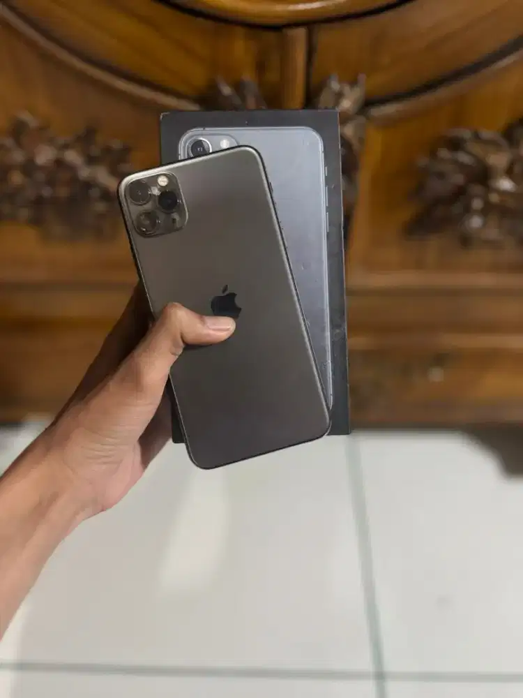 iphone 11 ProMax 64Gb