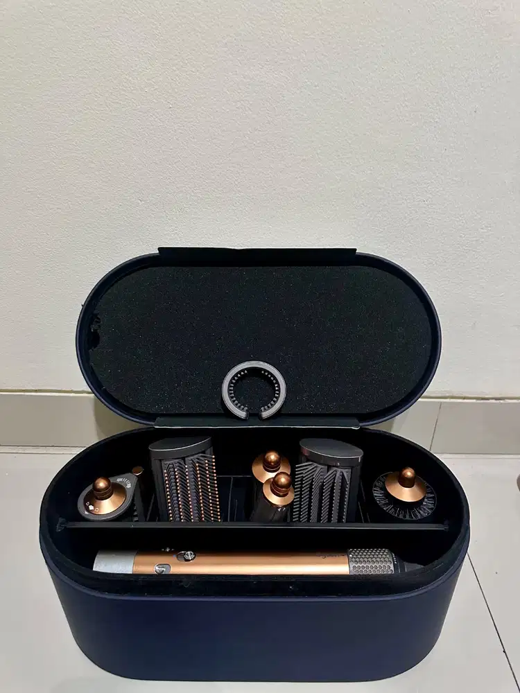 Dyson airwrap pengering rambut