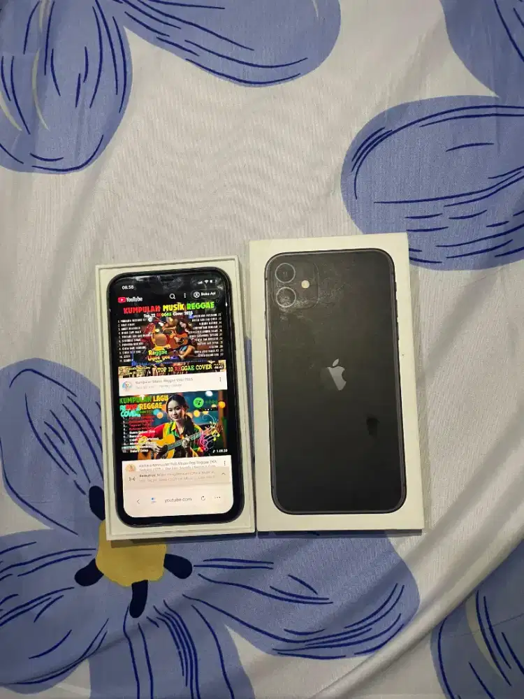 iPhone 11 64GB iBox