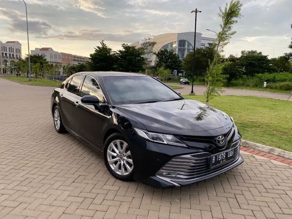 Toyota Camry 2.5 V 2020 AT